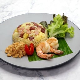 ข้าวผัดสับปะรดกุ้ง/Fried Rice with Prawns and pineapple/菠萝虾仁炒饭