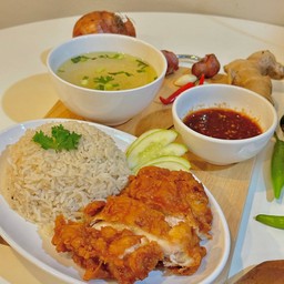 ข้าวมันไก่ทอด