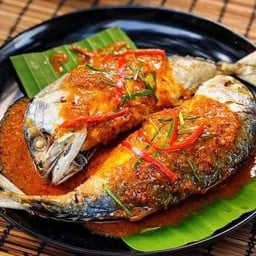 ข้าวหมูทอด หน้าตึกM ถนนหน้าวัดมาบตาพุด