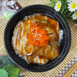 ข้าวหน้าหมูชาชูสไลด์