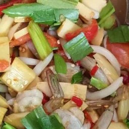 เหลาหน่อไม้กุ้งสดด๊องแด๊ง