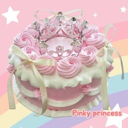 เค้ก Pinky Princess 0.75 ปอนด์ แยกมงกุฎเงินไปนะคะ