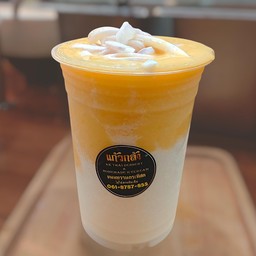 Mango Coco-น้ำมะม่วง และมะพร้าวปั่น ท็อปด้วยเนื้อมะพร้าวอ่อน