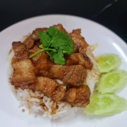 เฮงเฮง โภชนา  ข้าวขาหมู ข้าวหมูแดง ข้าวหมูกรอบ