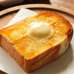 ปังปิ้งเนยนม