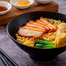 บะหมี่เกี๊ยว+หมูแดง