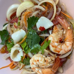 ยำวุ้นเส้นทะเล