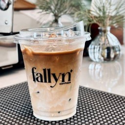 Fallyn Coffhaus - ฟอลลีน คอฟเฮ้าส์ Fallyn Coffhaus - ฟอลลีน คอฟเฮ้าส์
