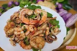 ลาบทะเล (กุ้ง หมึก หอย)