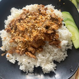 หมูกระเทียม