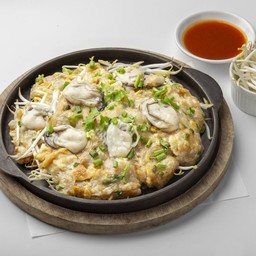 หอยนางรมทอดกระทะร้อน