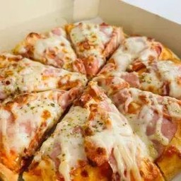 แฮม ไส้กรอก แป้งหนานุ่ม 9นิ้ว