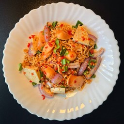 ยำมาม่า