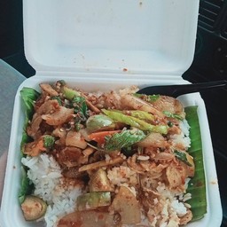 ข้าว  ผัดพริกแกงหมูป่า