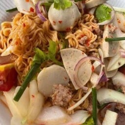 ยำแซ่บจุใจ นิคมลาดกระบัง
