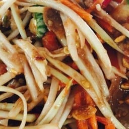 ส้มตำส่งด่วน & หมูทอดเสียบไม้ ดอนหัวฬ่อ