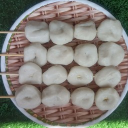 ลูกชิ้นปลารักบี้กลม