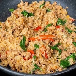 กะเพราคลุกข้าว