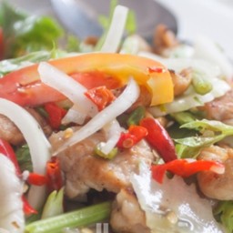 ยำหมูคุโรบูตะ