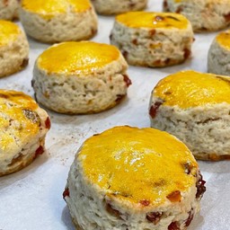 สโคนสตอเบอรี่ 2ชิ้น