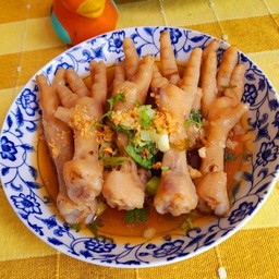 ตีนไก่ตุ๋น