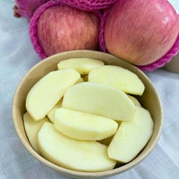 แอปเปิลฟูจิปลอกเปลือก