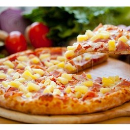 [อร่อยซ่ากับโค้ก] แฮม สับปะรด +  โค้ก ออริจินัล (กระป๋อง) 