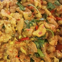แกงเผ็ดหมูใบยี่หร่า