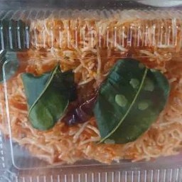 หมี่กรอบ