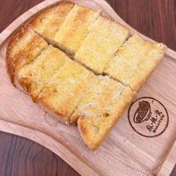 ขนมปังเนย-น้ำตาล