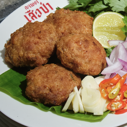 หมูปั้นก้อนทอดปลาเค็ม