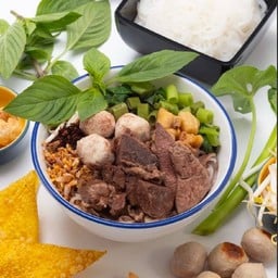 ก๋วยเตี๋ยว หมูตุ๋น