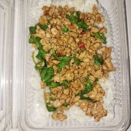 ข้าวราดกระเพรา