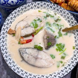 ต้มข่าปลากะพง