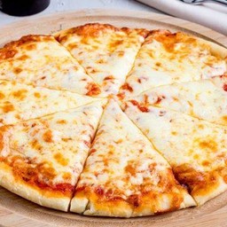 [อร่อยซ่ากับโค้ก] หน้า ชีส +  โค้ก ออริจินัล (กระป๋อง) 