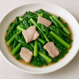 ผัดคะน้าหมูสด ราดข้าวคลีน