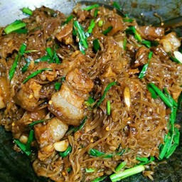 ผัดหมี่โคราช