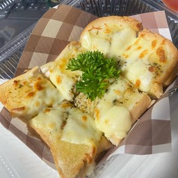 ขนมปังกระเทียมอบชีส