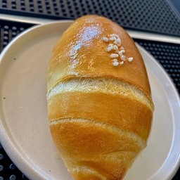 Shio Pan (ขนมปังเกลือ)