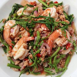 ยำวุ้นเส้นกุ้ง+กระเฉด