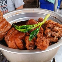 ร้านแม่บัวขาหมูน้ำข้น