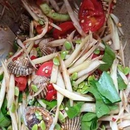 ตำหอยแครง