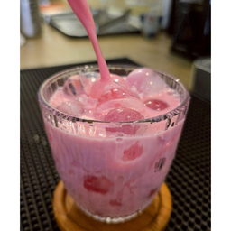 นมชมพู (Pink Milk)