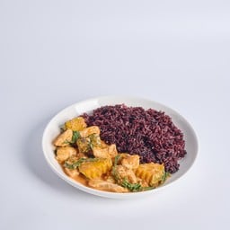 เมนูใหม่ ข้าวสเต็กไก่ผัดแพนง