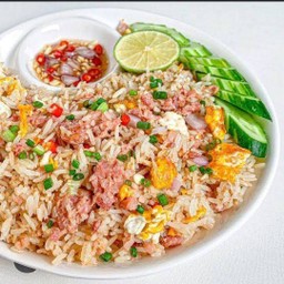 ข้าวผัดแหนม