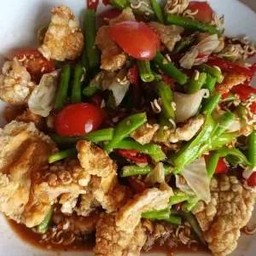 เหลาแคปหมูมาม่ากรอบ