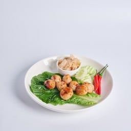 ไส้กรอกอีสาน 8 ลูก