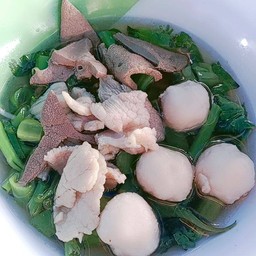 เกาเหลาหมูน้ำใสไม่พริก