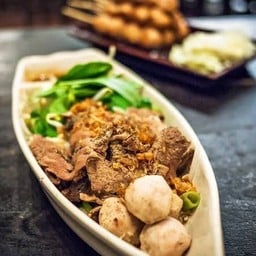 ชุดลวก (หมู, ตับ, ลูกชิ้น)