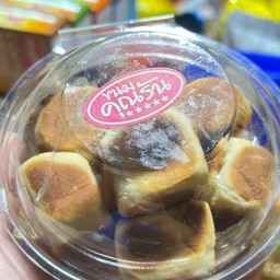 ขนมลูกเต๋าไส้ถั่วกวน